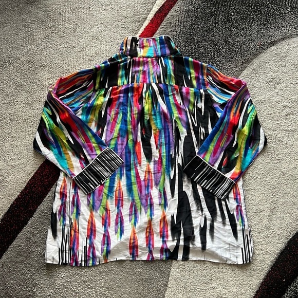 Natori Colorful Abstract Shirt - Picture 4 of 4